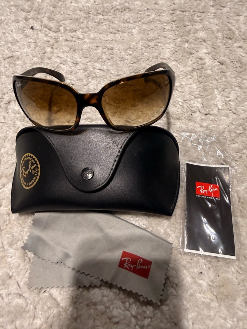 Ray-Ban Tortoise Shell Sunglasses with Brown Gradient Lenses